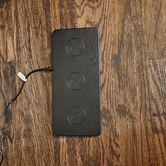ZealSound Wireless Charging Station New In Box - Picture 9 of 10